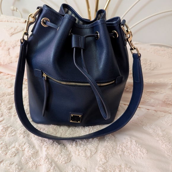 Dooney & Bourke Navy Blue Bucket Bag - Picture 2 of 14